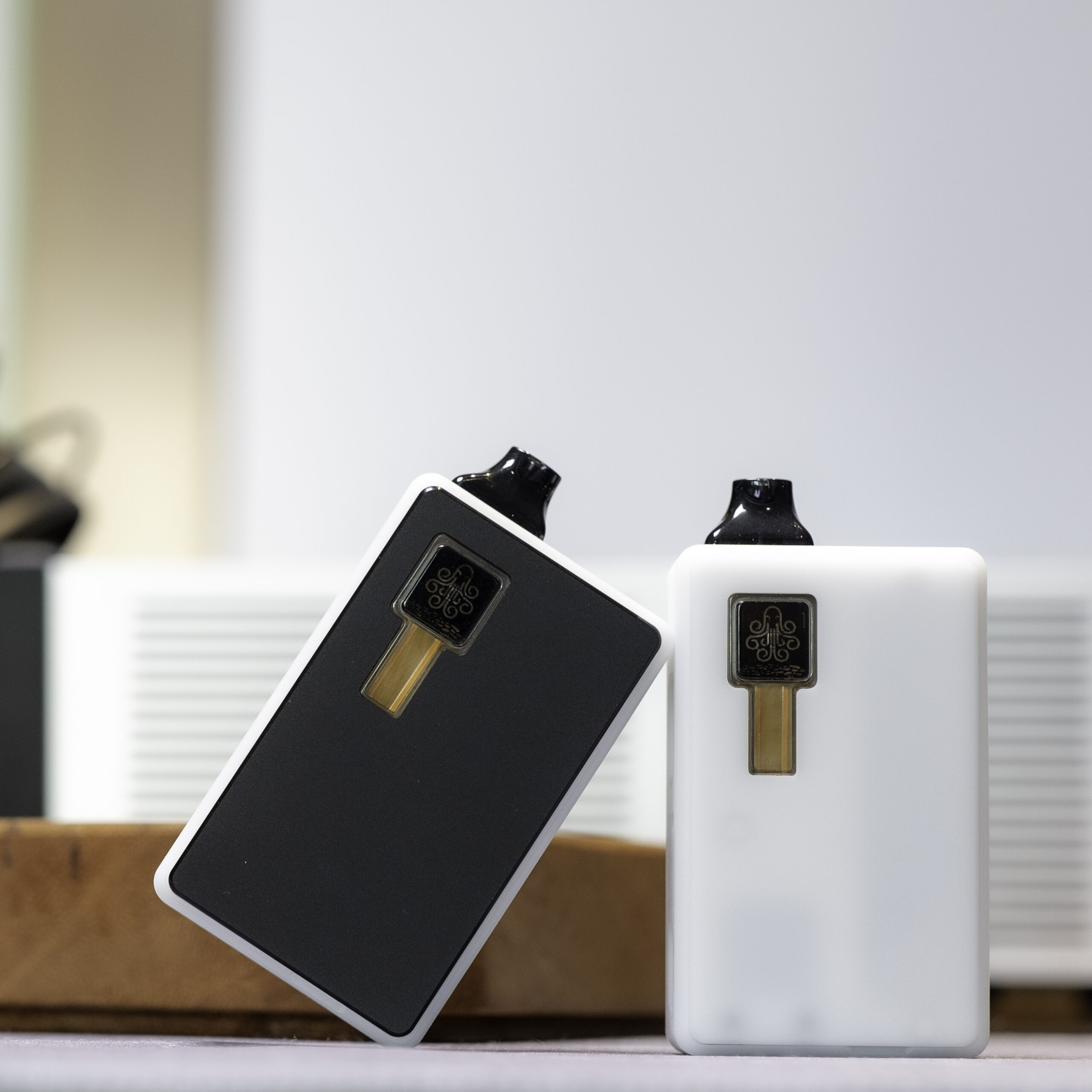 cthulhu-aio-2-dna-80c-box-mod-white-delrin-boro image 2