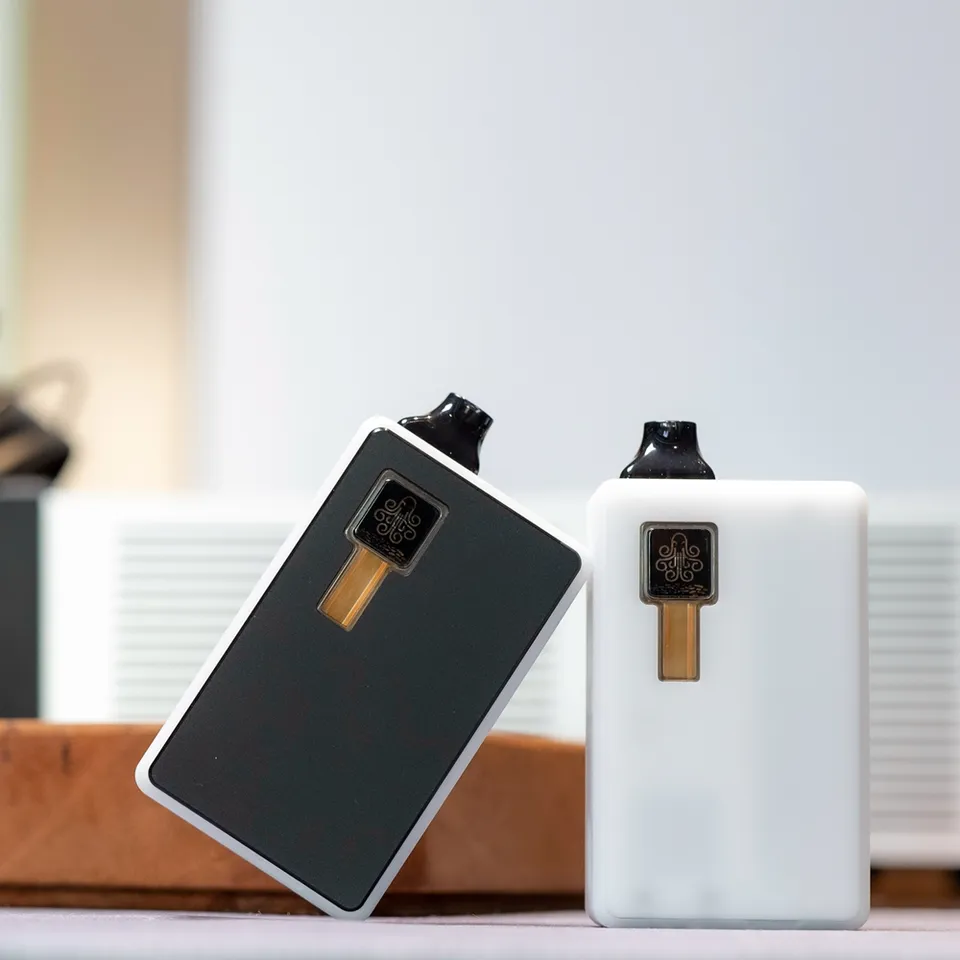 cthulhu-aio-2-dna-80c-box-mod-white-delrin-boro image 1