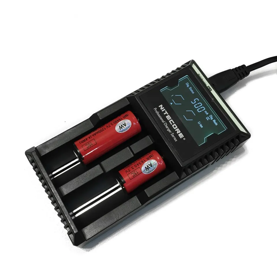 nitecore-d2-akku-ladeger-t-2-schacht-li-ion-ni-mh-lcd-charger image 1